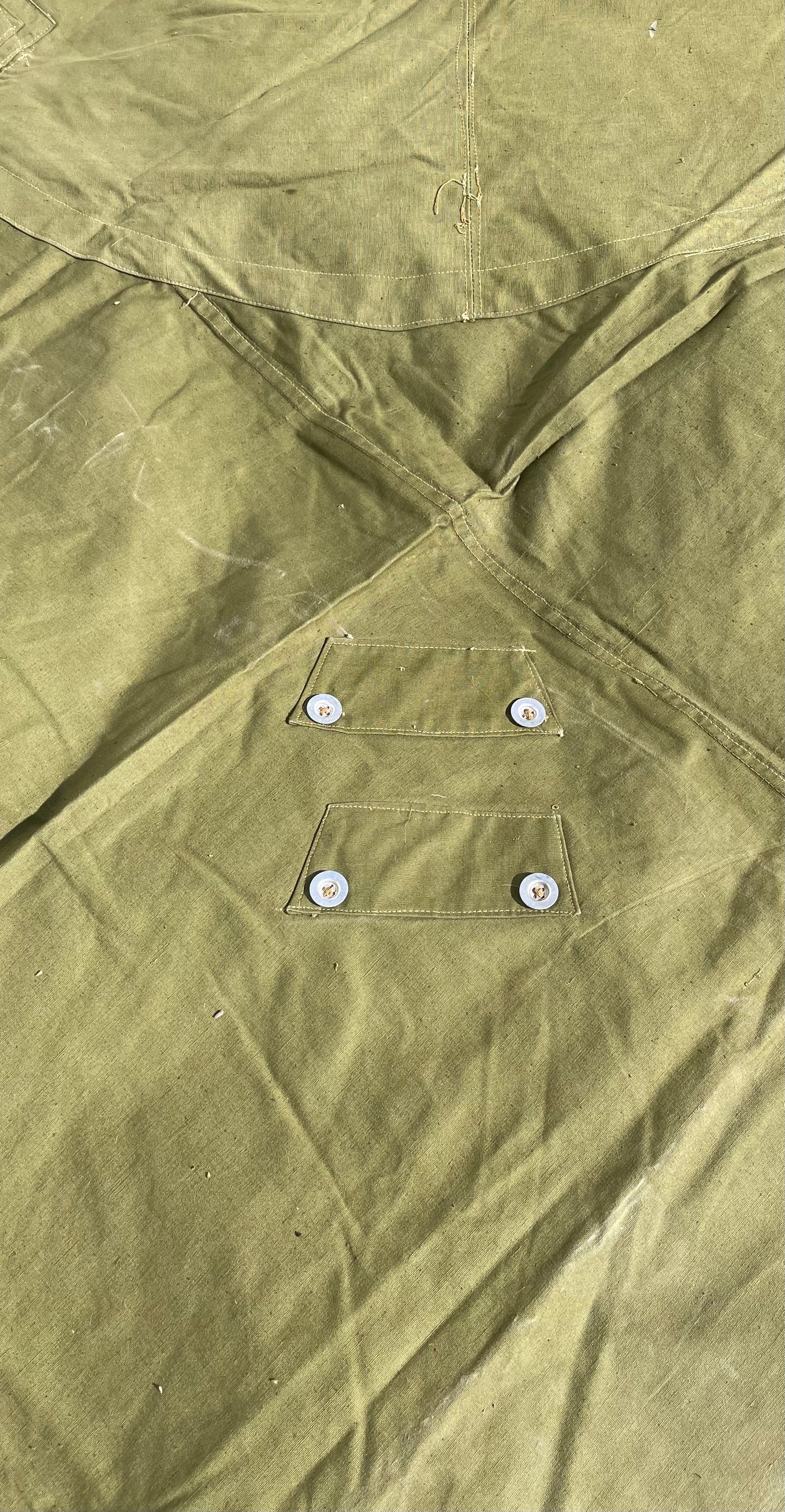 Romanian Plash-Palatka, Shelter/Cape