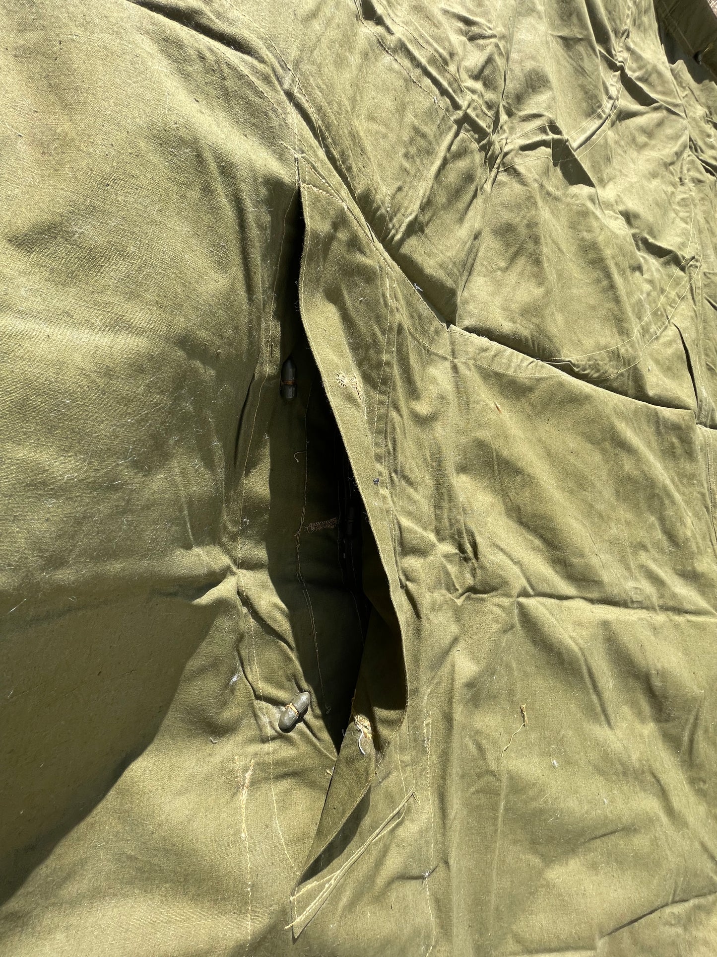 Romanian Plash-Palatka, Shelter/Cape